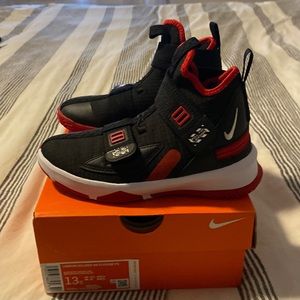 Lebrun soldier XIII fly ease